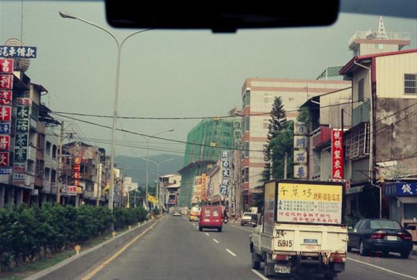 r001-030.jpg
